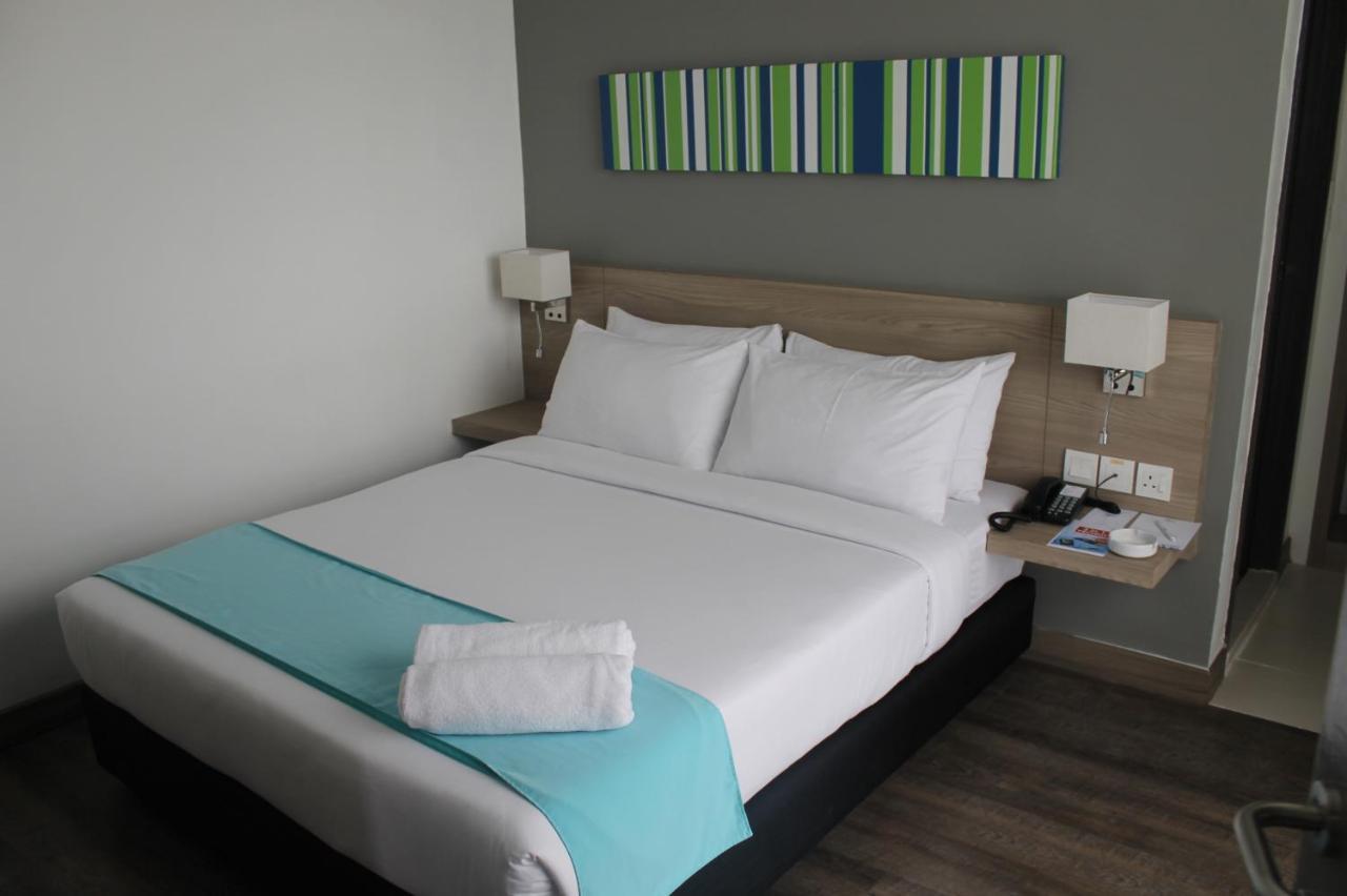 Singgah Kertih Hotell Kerteh Exteriör bild