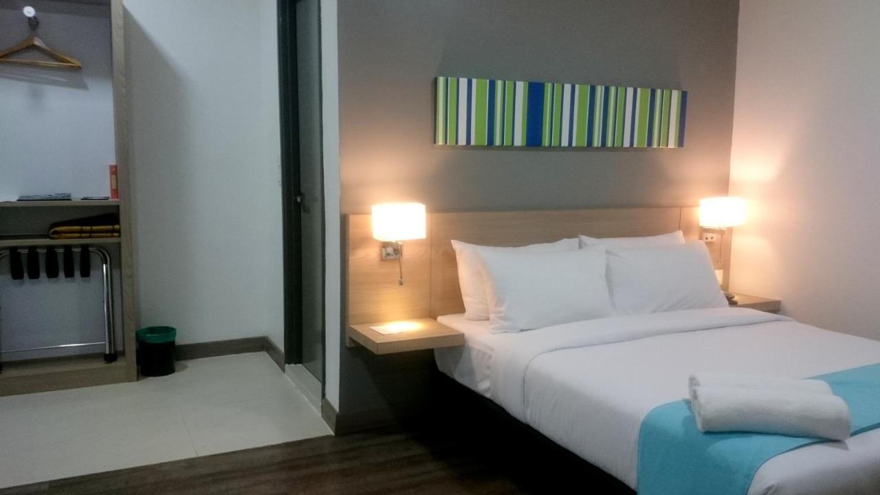 Singgah Kertih Hotell Kerteh Exteriör bild